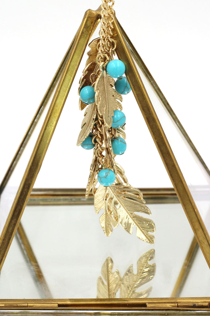 pendant golden leaves and beads sweater necklace