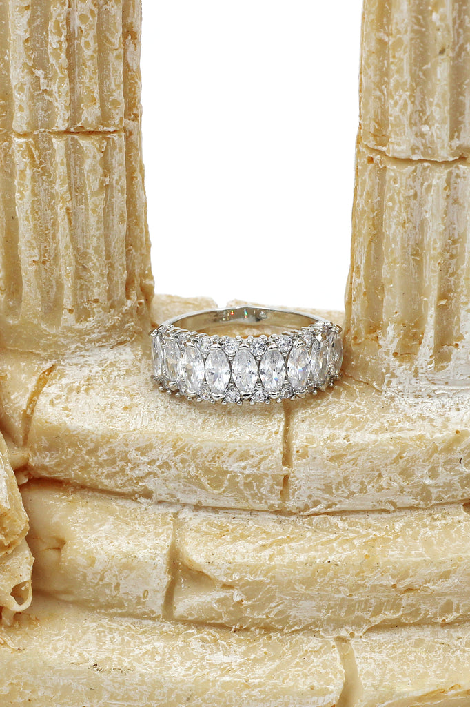 Sparkling candy crystal silver ring