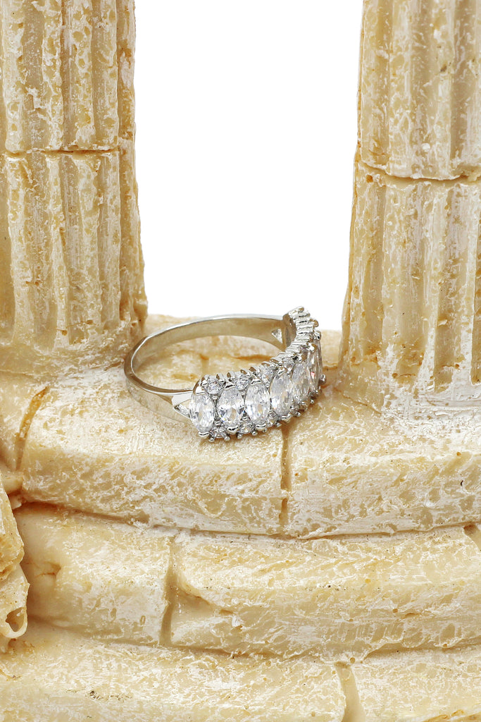 Sparkling candy crystal silver ring
