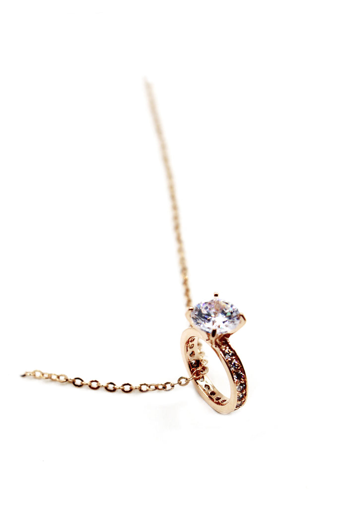 elegant crystal ring clavicle necklace