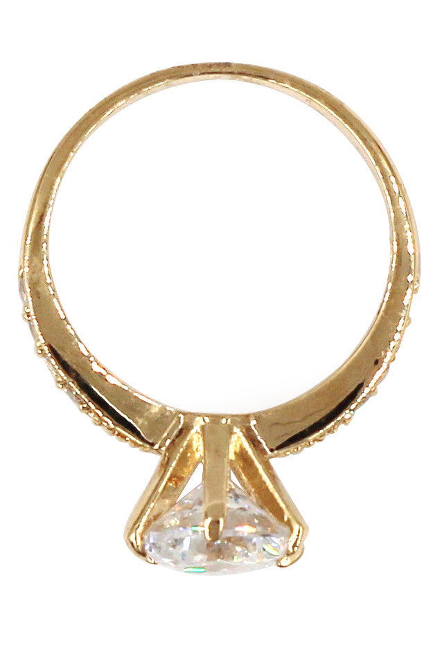 classic six-claw crystal ring