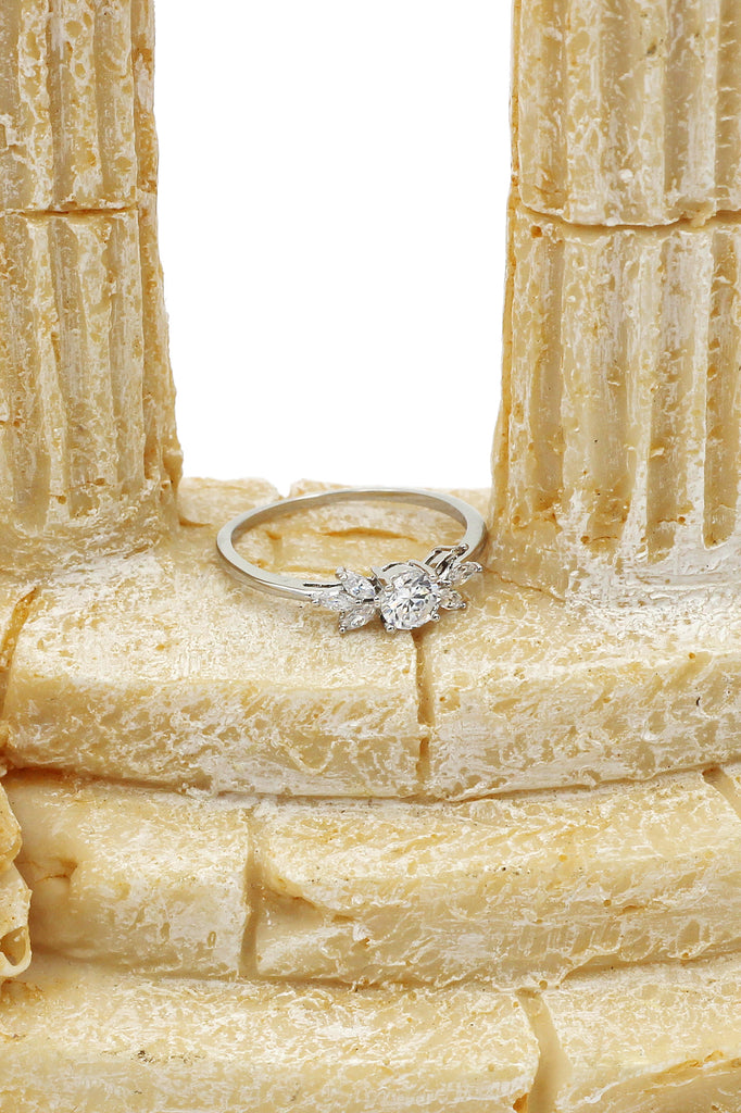 fashion flower small crystal ring