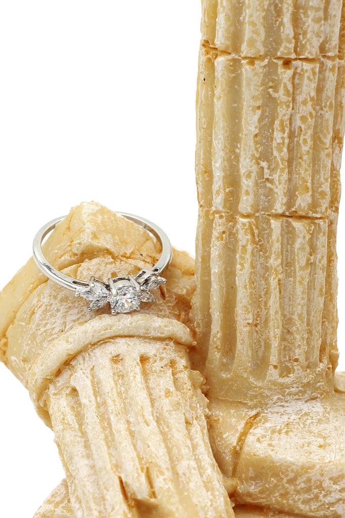 fashion flower small crystal ring