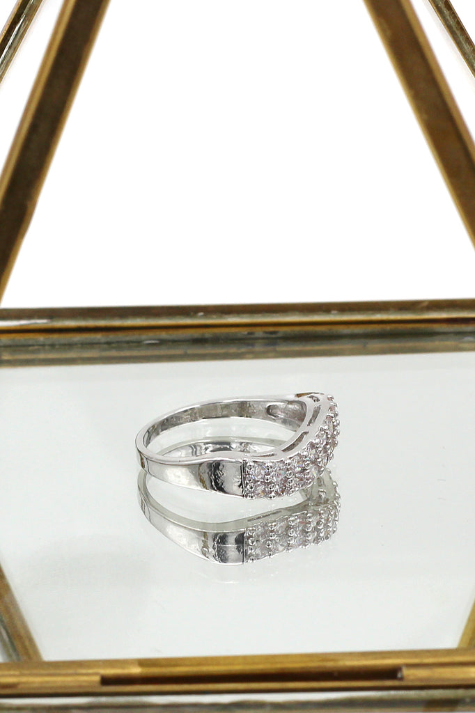 fashion curve crystal silver ring