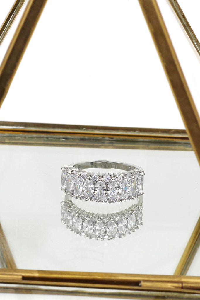 Sparkling candy crystal silver ring