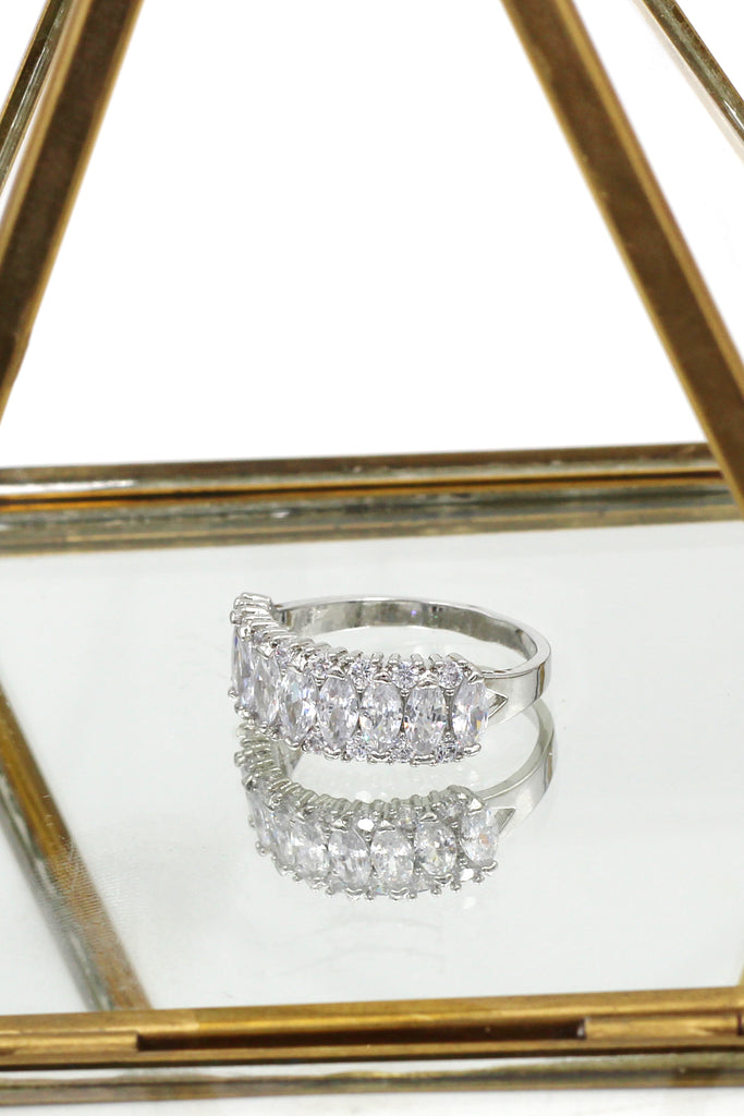 Sparkling candy crystal silver ring