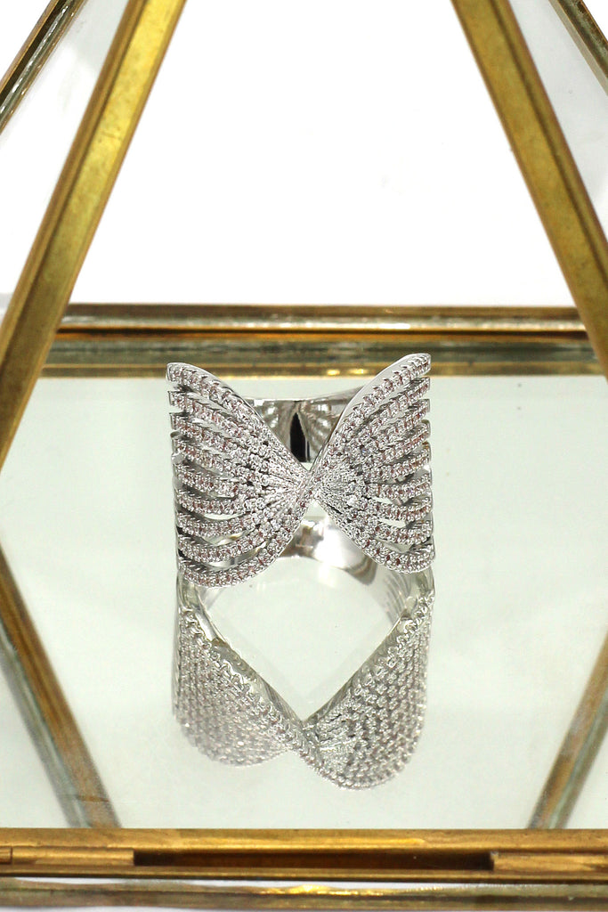 sparkling crystal butterfly powder ring