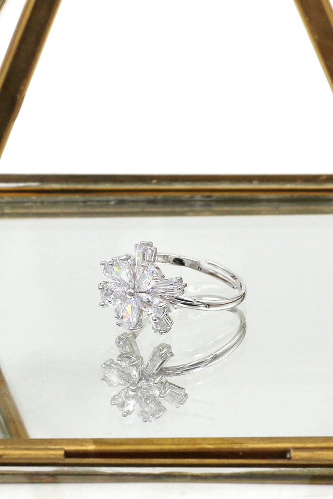 sparkling crystal double flower silver ring