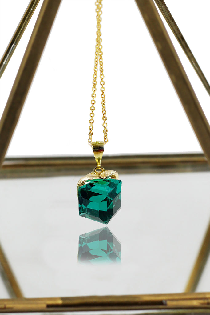 fashion colorful square crystal necklace