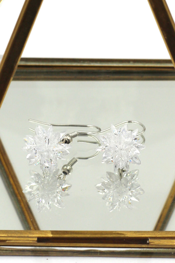 fashion snowflake silver necklace earrings set