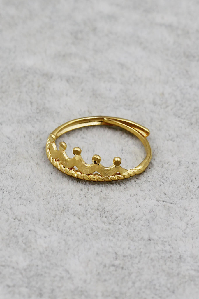 Simple crown gold ring
