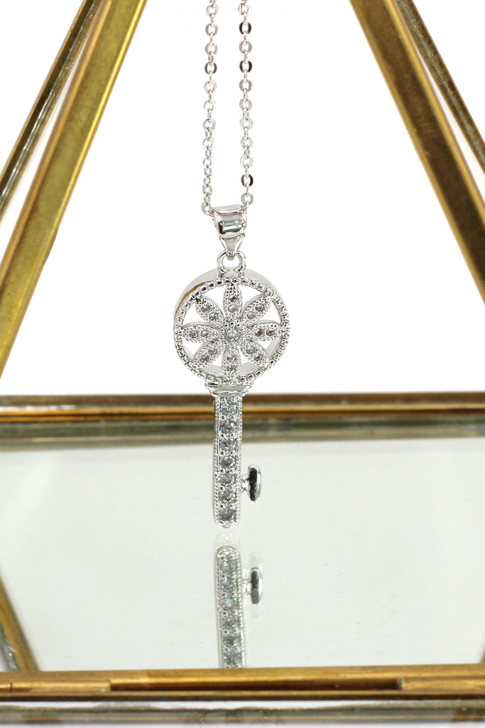 fashion hollow flower crystal key necklace