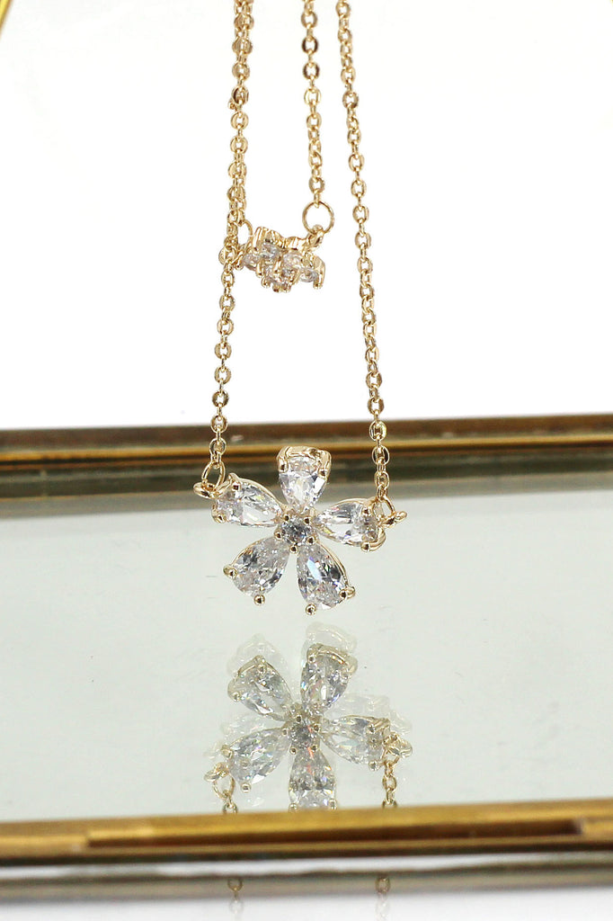 duplexes mini flowers crystal necklace earrings set