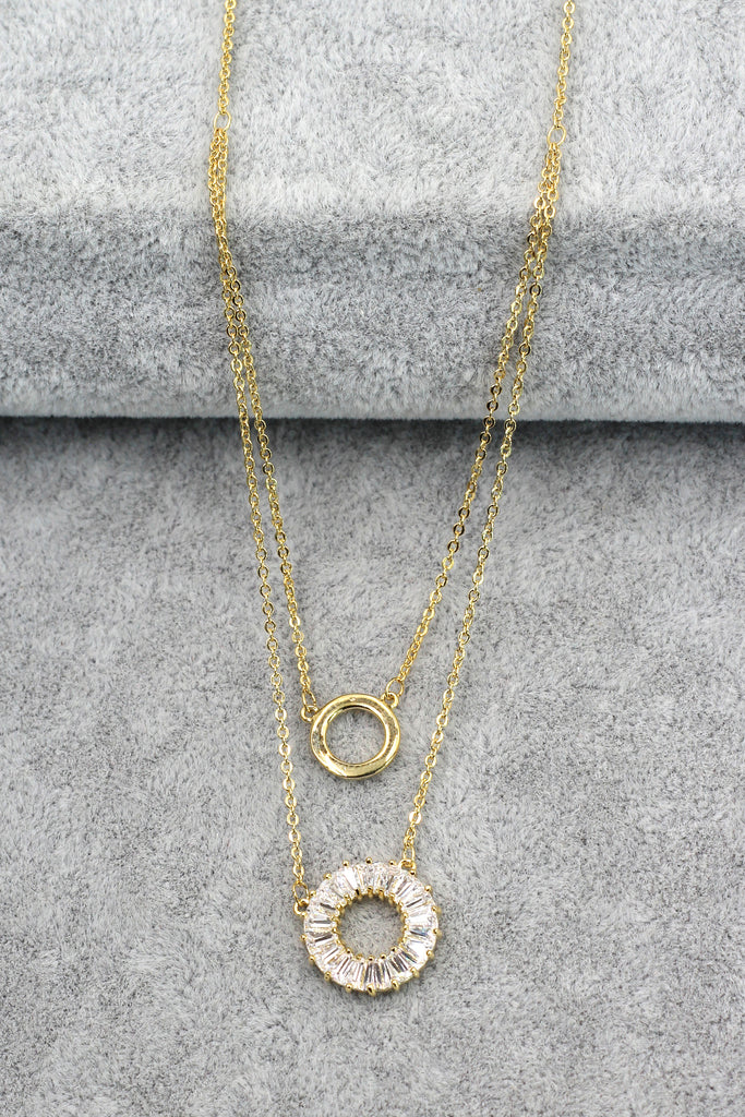 duplexes crystal circle necklace