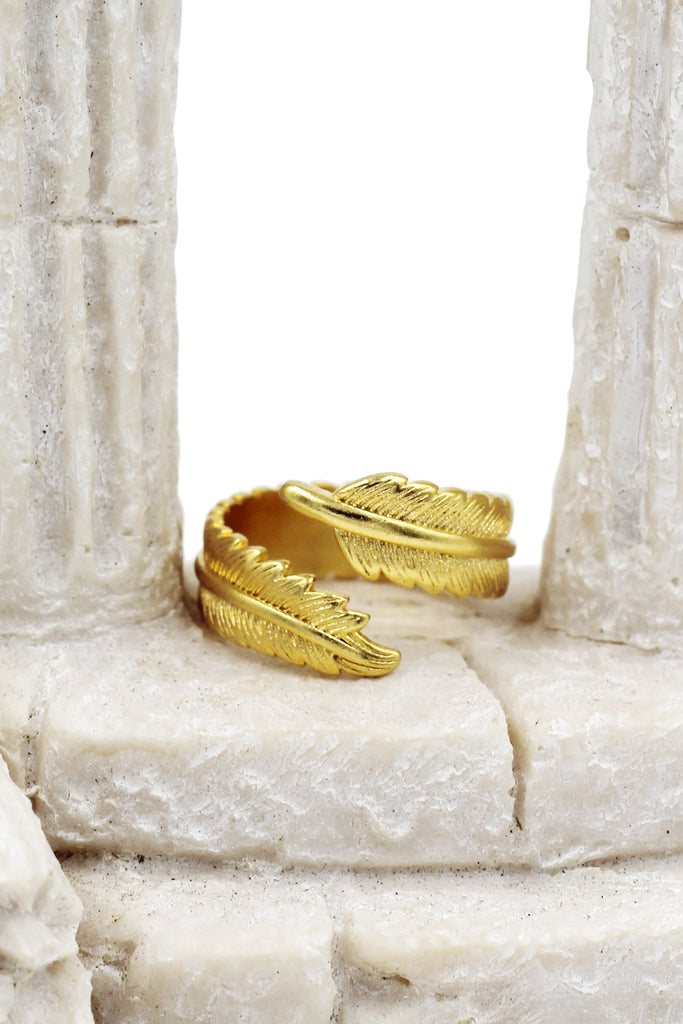 Fashion feather gold ring