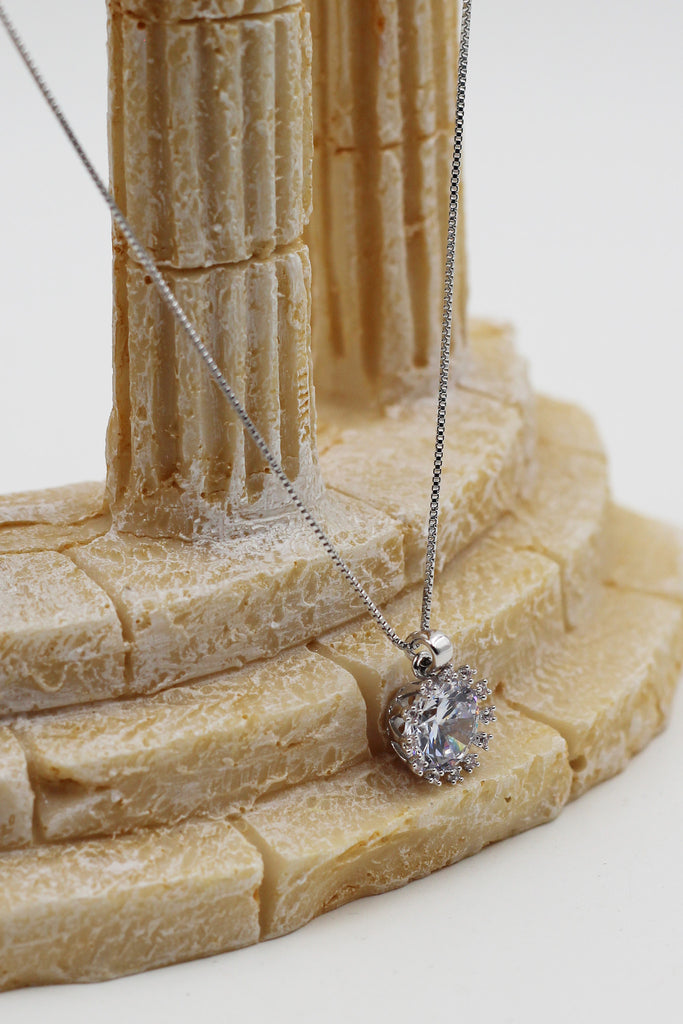 elegant blossom crystal necklace