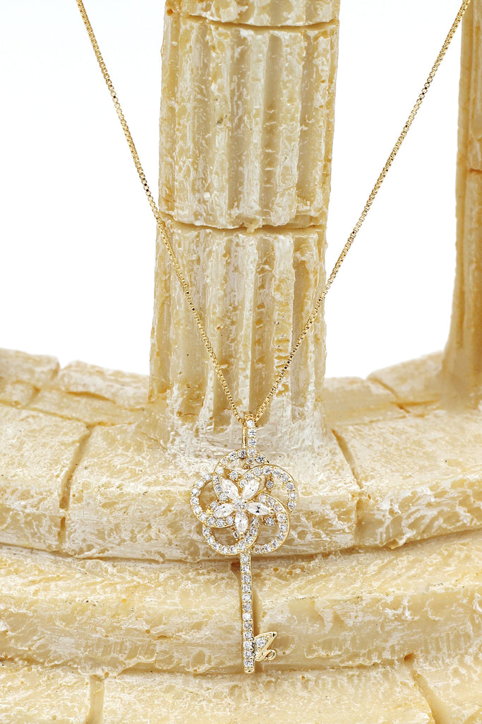 fashion wild key pendant necklace