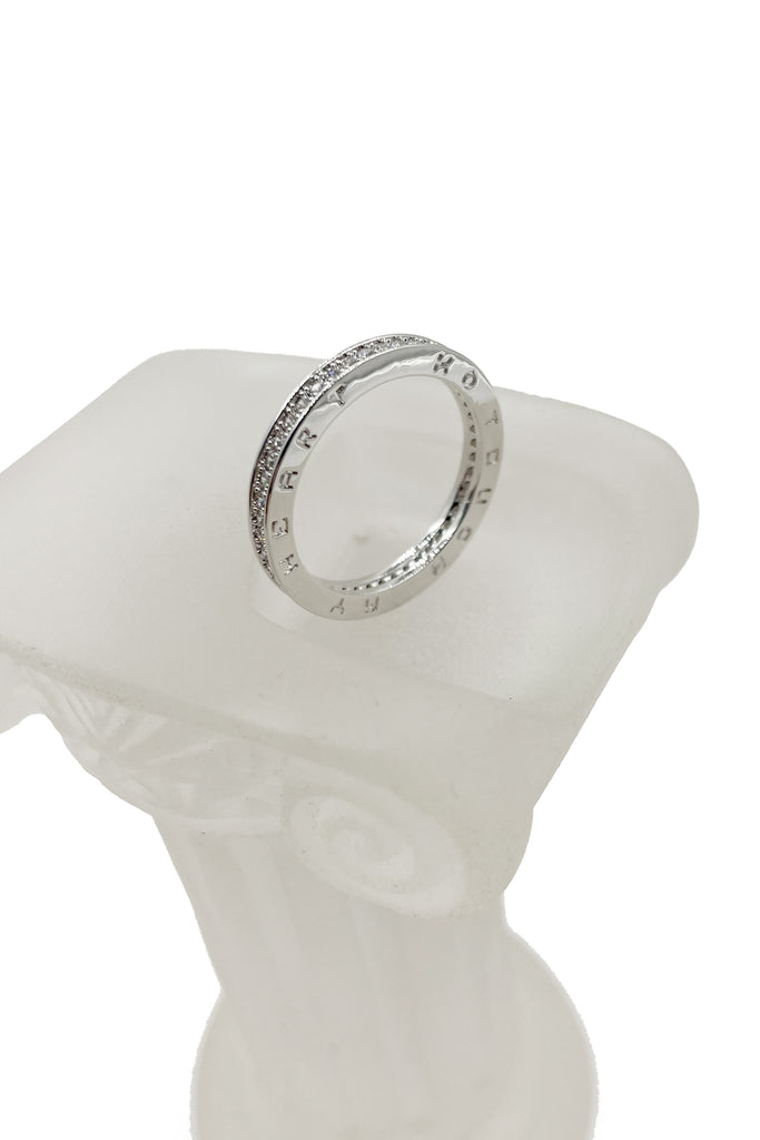 simple noble crystal ring