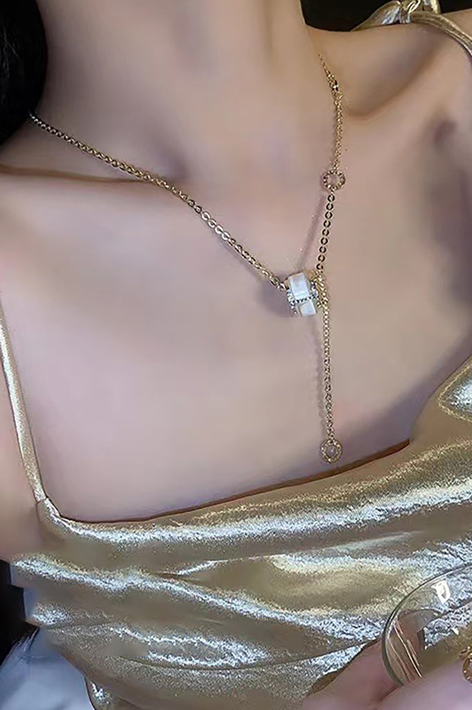 Fashion niche small waist necklace