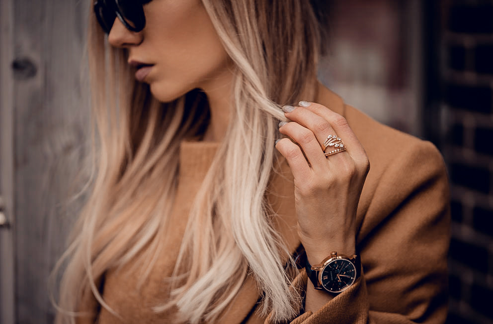 elegant crystal shining ring