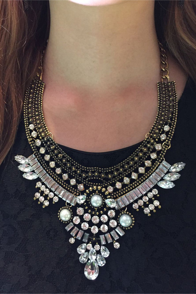 Ethnic traditional pearl and crystal necklace