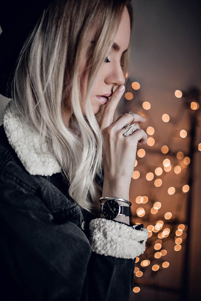 sparkling rhythm crystal pendant ring