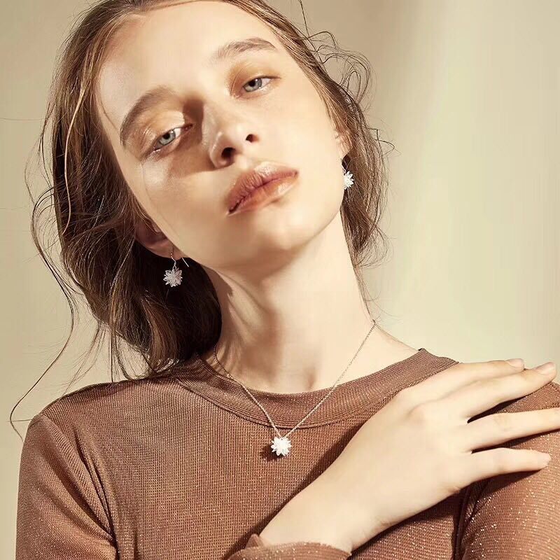 fashion snowflake silver necklace earrings set