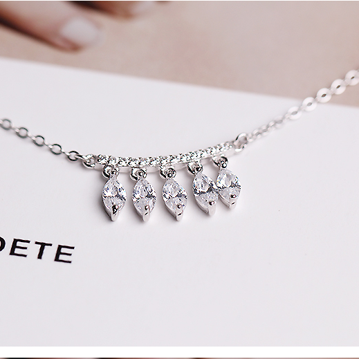 Small silver crystal stone necklace