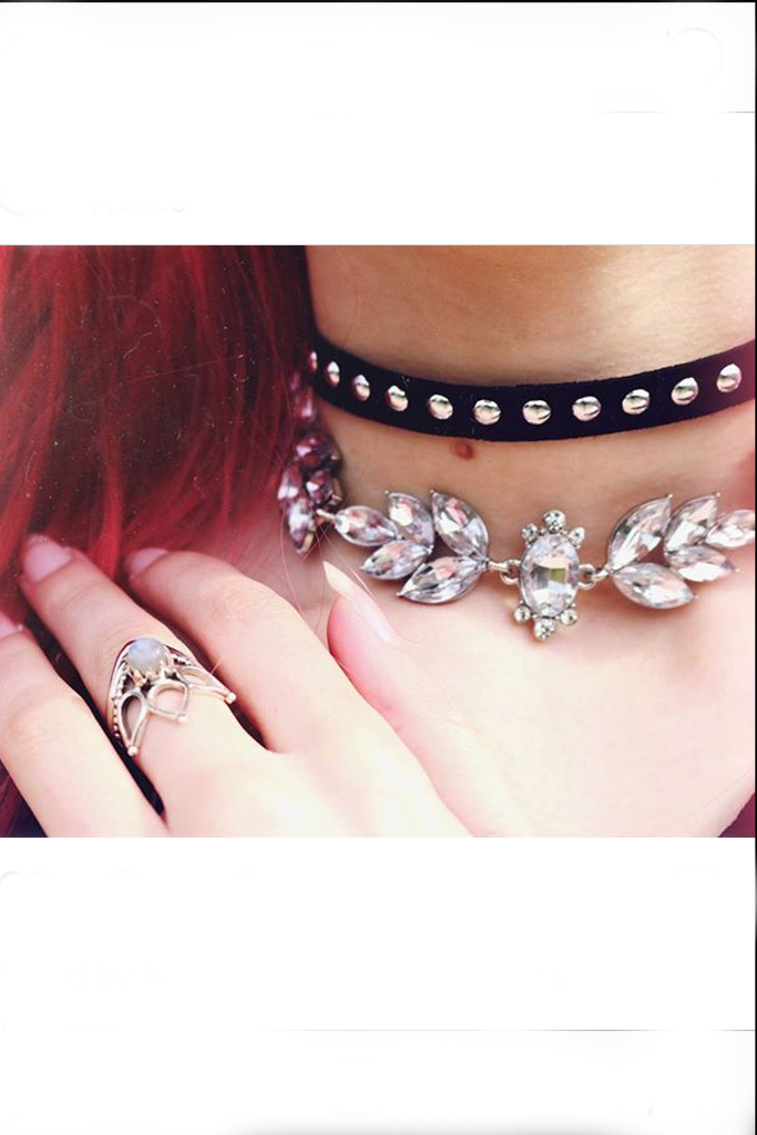 trend of women crystal choker