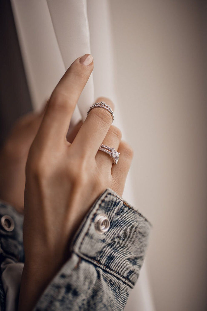 lovely crystal heart silver ring