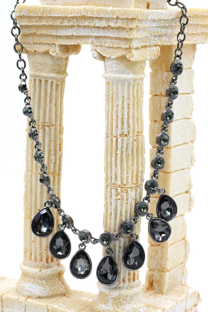Black elegant crystal earrings necklace set