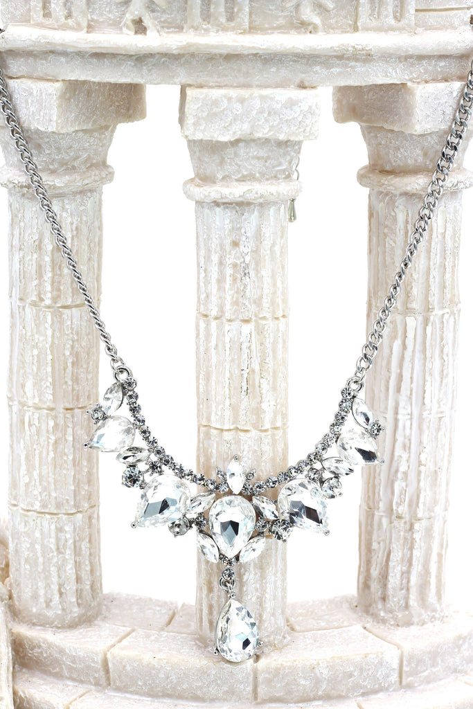 Elegant Black and White Crystal Earrings Necklace Set
