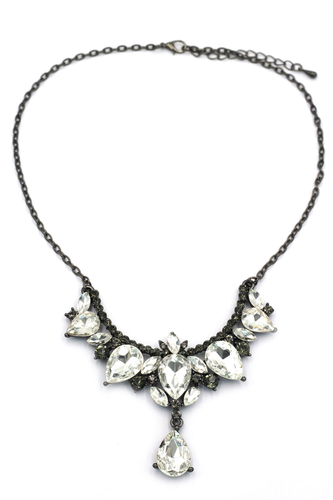 Elegant Black and White Crystal Earrings Necklace Set