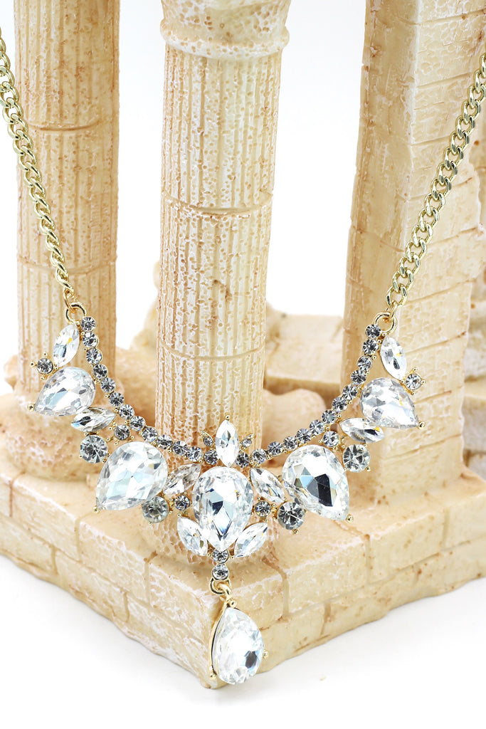 Elegant Black and White Crystal Earrings Necklace Set