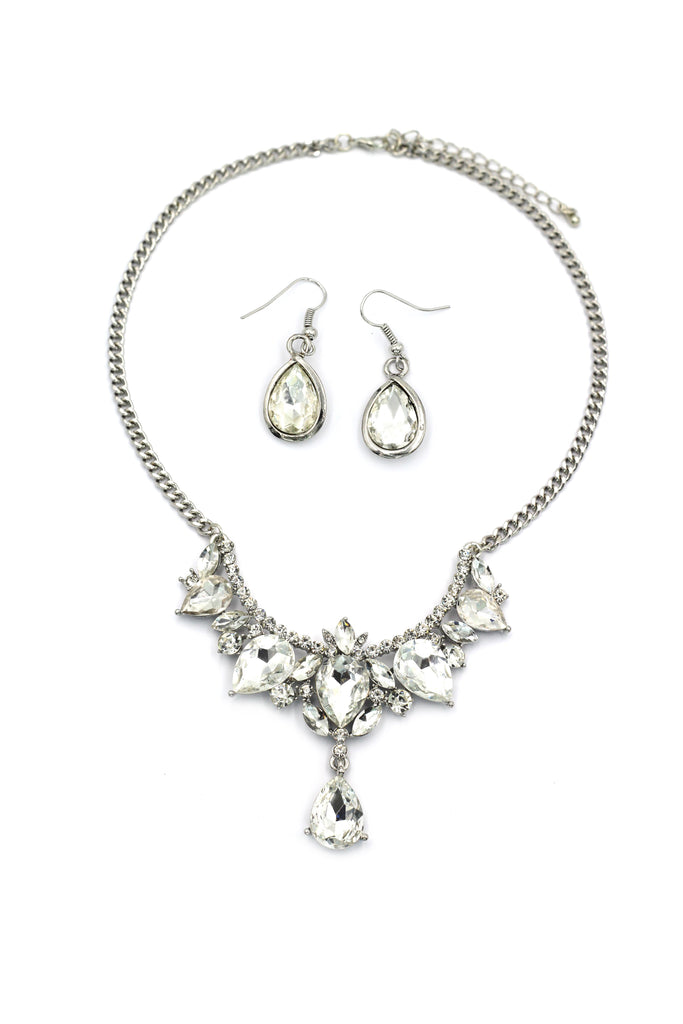 Elegant Black and White Crystal Earrings Necklace Set
