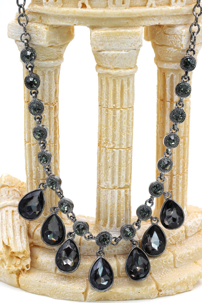 Black elegant crystal earrings necklace set