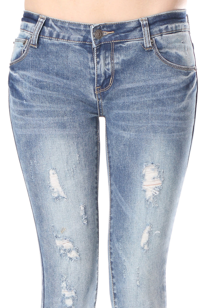 Sky Blue destroy denim