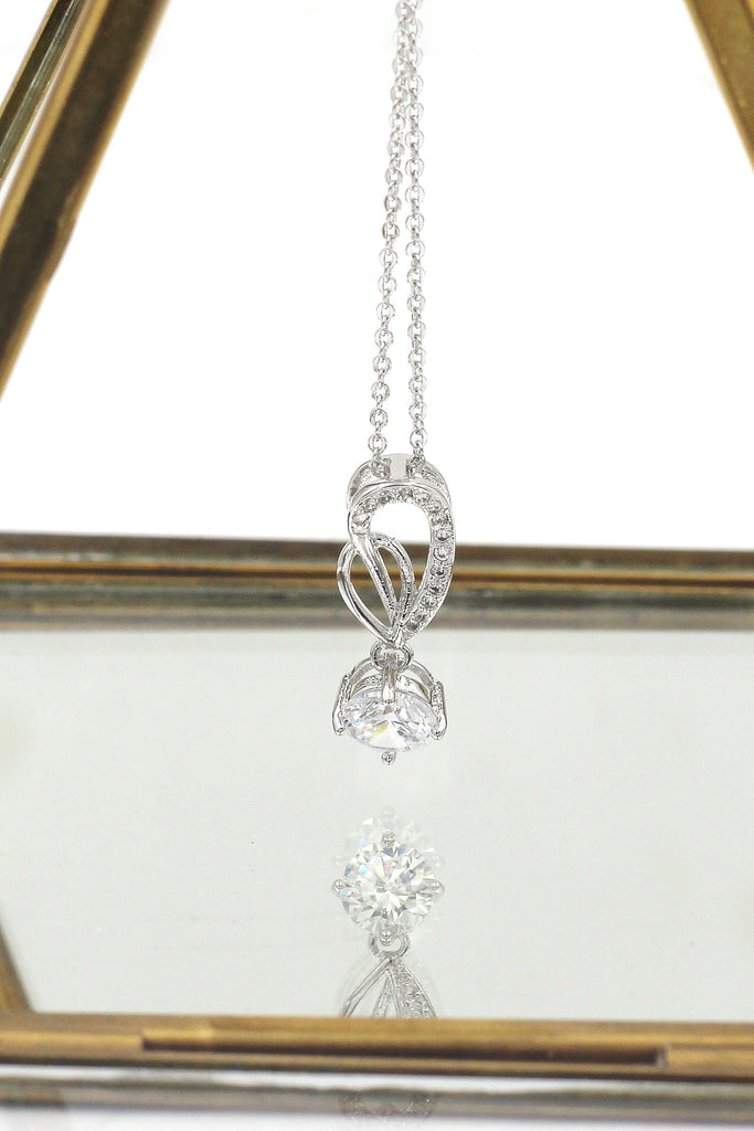 shiny four prong crystal ring necklace set