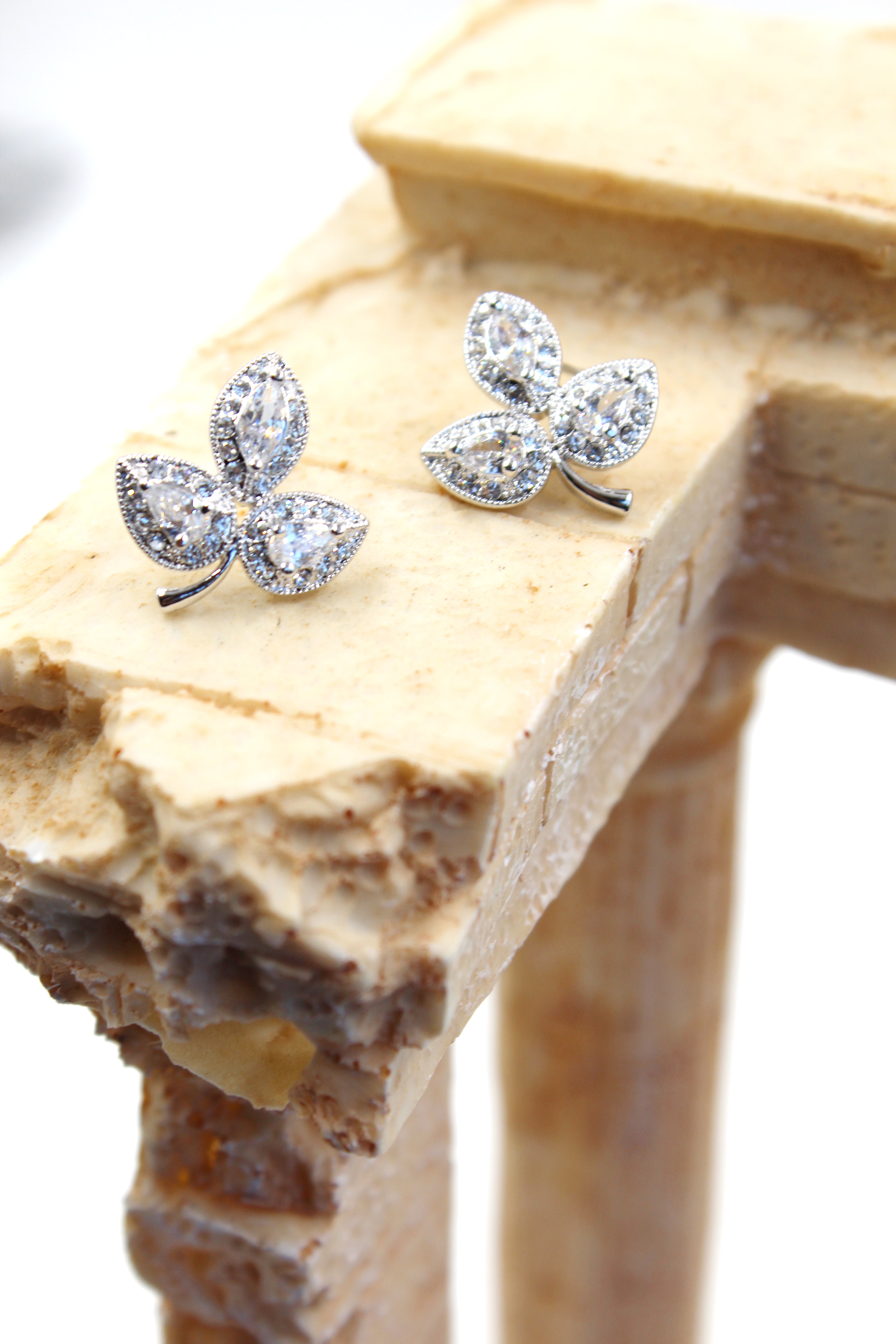 Earrings Triple Leaves Silver - Bec Stern main image 0