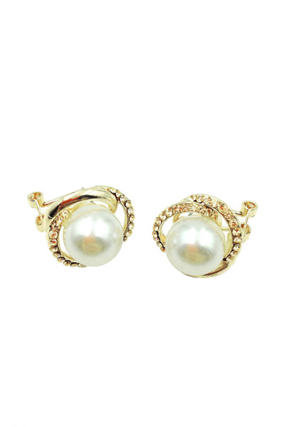 fashion Pearl earrings