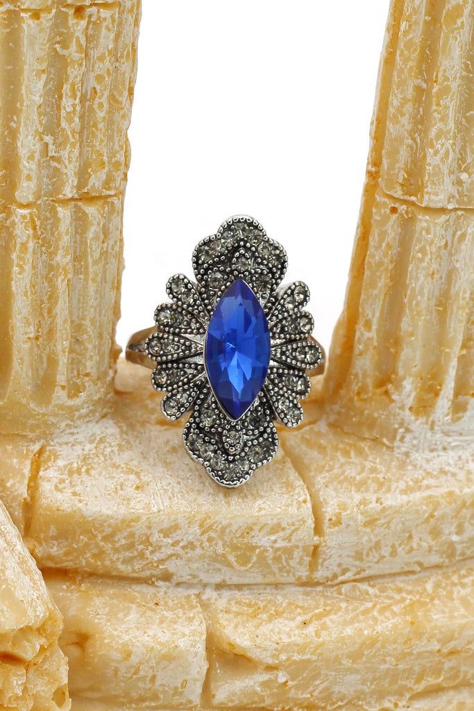 noble blue heart crystal flower ring
