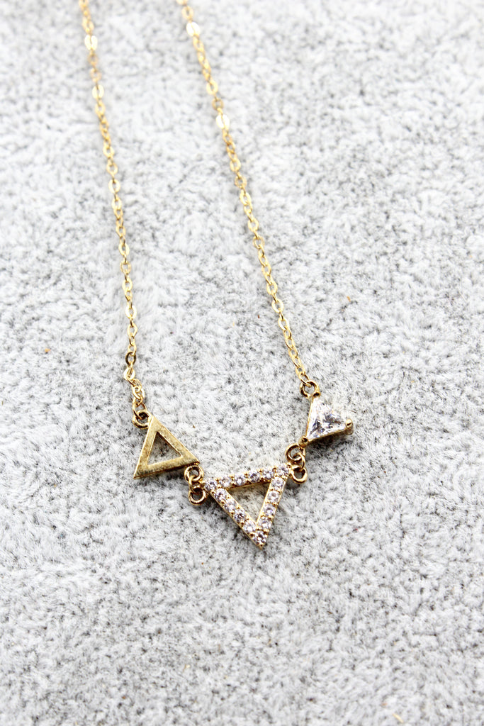 Mini triangles crystal necklace