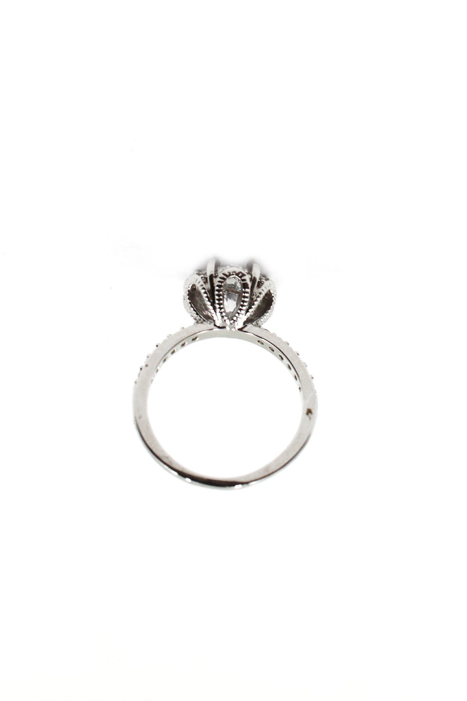 fashion daisy crystal ring