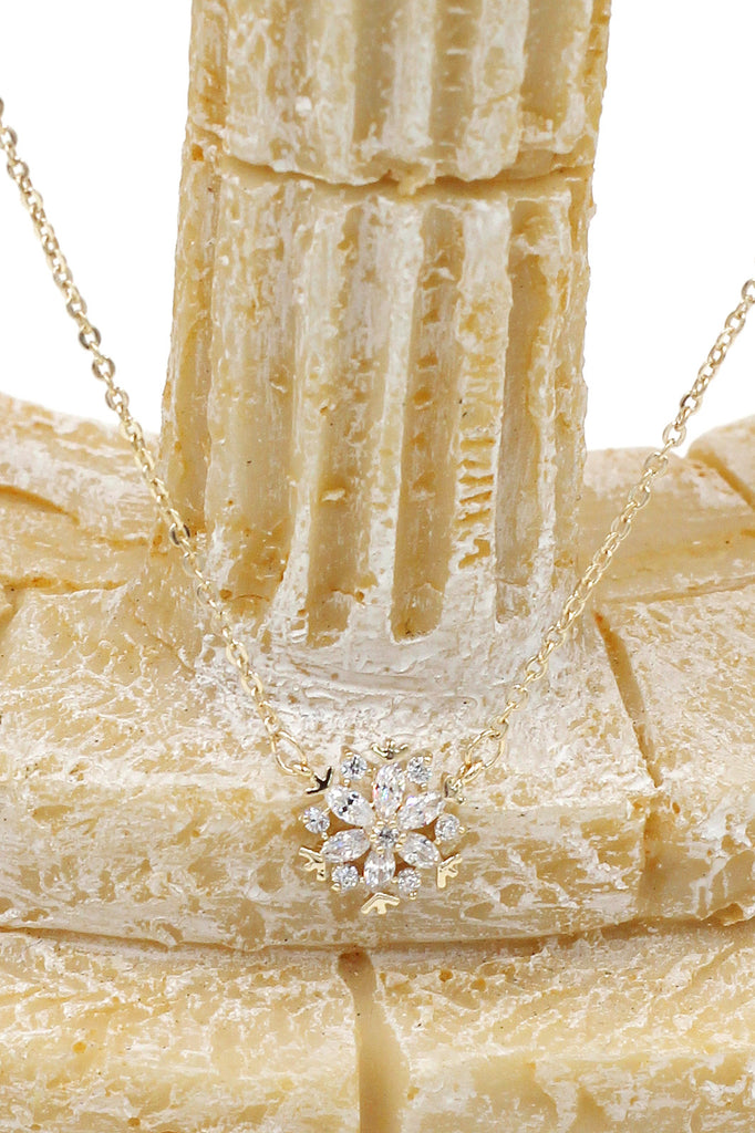 Mini snowflake crystal clavicle necklace