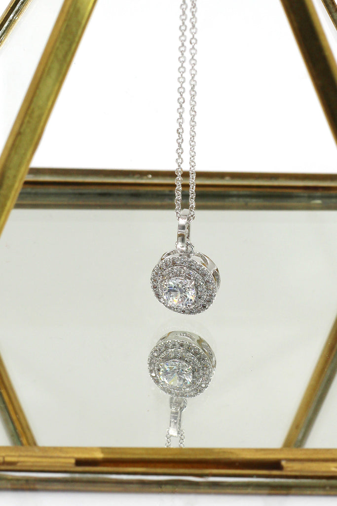 shining crystal hollow necklace