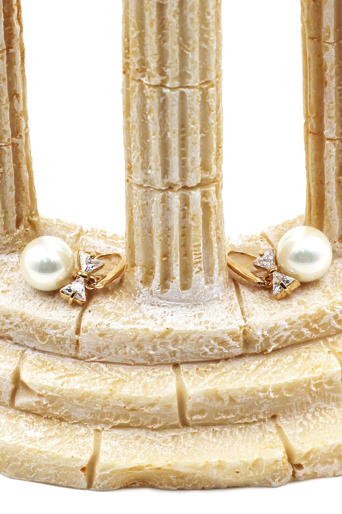 Elegant Pearl Peanut Butterfly Necklace Set