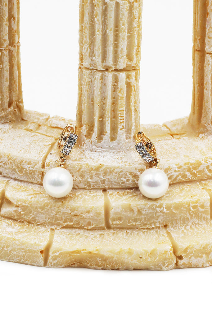 Fashion pearl gold earrings
