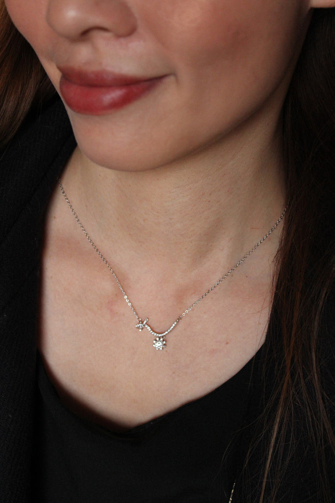 elegant crystal silver clavicle necklace