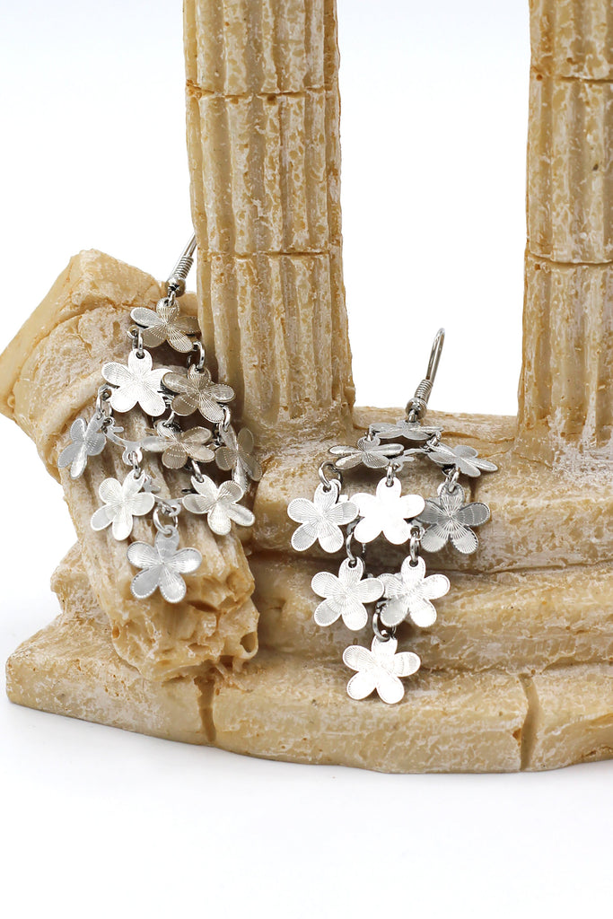 Delicate crystal ring flower earrings set