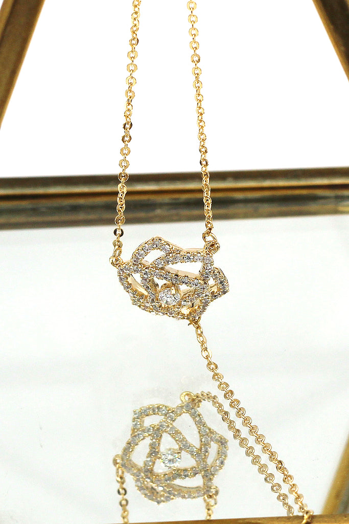 elegant golden rose necklace